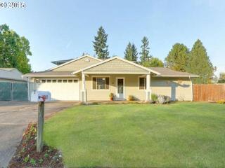 8563 Jennings Ave, Portland, OR 97267-5456