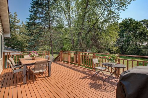 273 Quant Ave, St Marys Point, MN 55043-9564