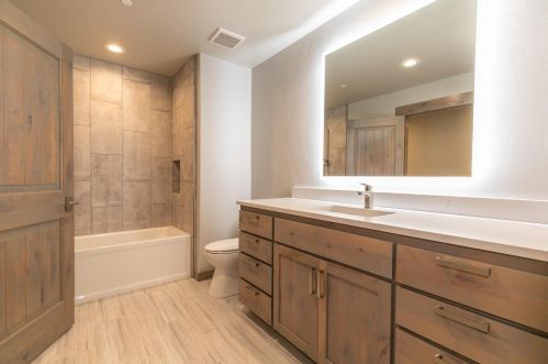 11102 Sitzmark Way, Truckee CA  96161-6131 exterior