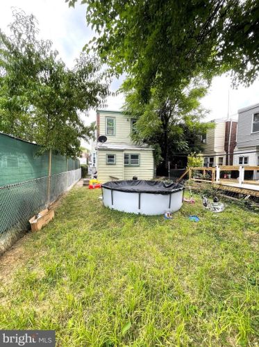 197 Duncannon Ave, Philadelphia PA  19120-3511 exterior