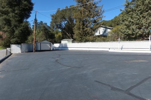 1800 Sanford Rnch Rd, Ukiah CA 95482-5299 exterior