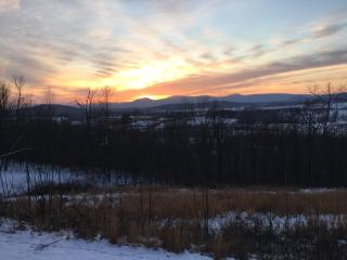 9637 Ada Rd, Marshall, VA 20115-2805