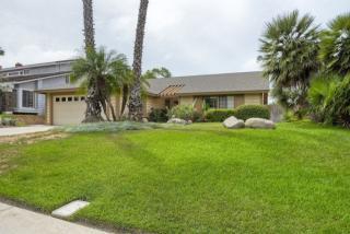 3429 Pontiac Dr, Carlsbad, CA 92010-2135