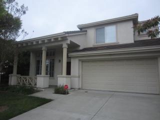 116 Berry Ave, Hayward CA  94544-2321 exterior