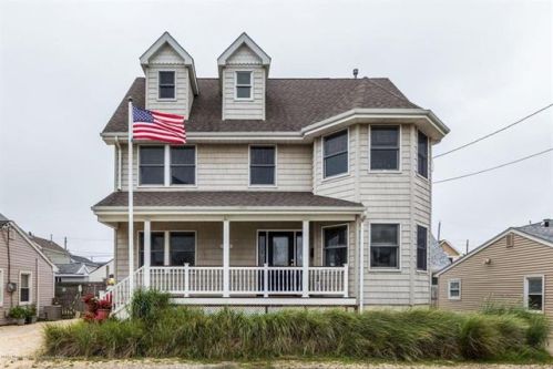 125 Joseph St, Lavallette, NJ 08735-1718