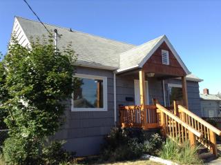 111 64th St, Tacoma, WA 98404-1206