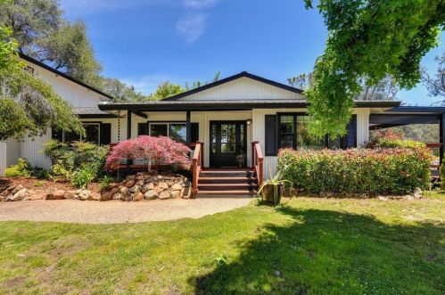 8435 Crater Hill Rd, Newcastle, CA 95658-9666
