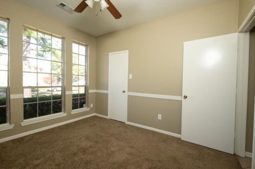 1612 Helmsley Dr, Richmond TX 77471-6137 exterior