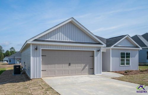 80 Cole Dr, Klondike, GA 31036-5560