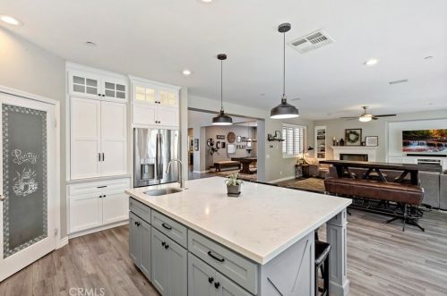 9564 Chandelle Way, Riverside CA  92508-6810 exterior