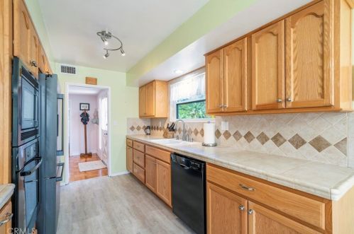 511 Century Dr, Anaheim CA  92805-2235 exterior