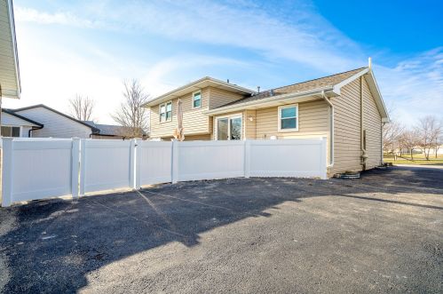 1408 Howland Dr, Joliet IL  60431-6050 exterior