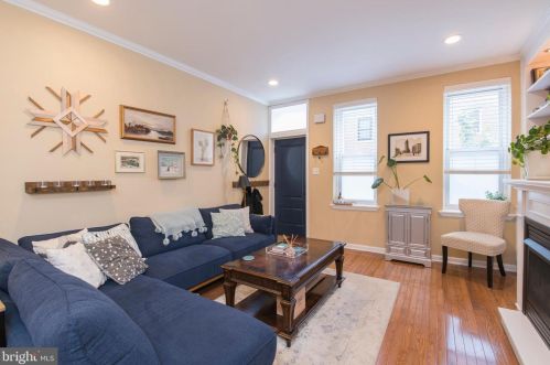 413 Belgrade St, Philadelphia PA 19125-2622 exterior