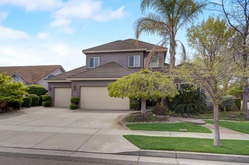 1628 Magic Ln, Lodi, CA 95242-3913