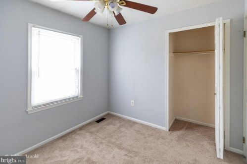 7922 Pebble Brk Ct, Springfield VA  22153-2619 exterior