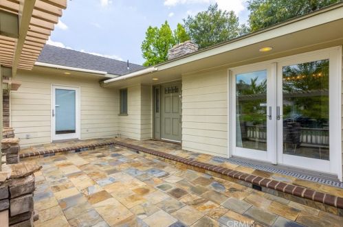 1423 Sunnycrest Dr, Fullerton, CA 92835-3750