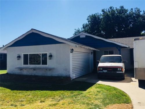 8916 Reydon St, Downey, CA 90242-5236