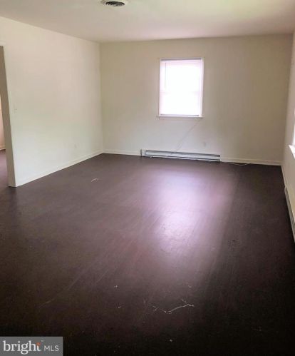 1209 Rowe St, Fredericksburg, VA 22401-4620