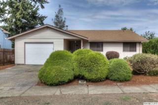 252 Church St, Silverton, OR 97381-1833