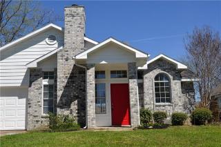 5620 Stone Meadow Ln, Fort Worth TX  76179-3734 exterior