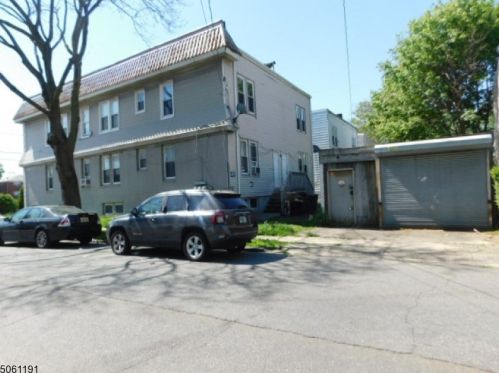 115 Western Pkwy, Irvington, NJ 07111-2629