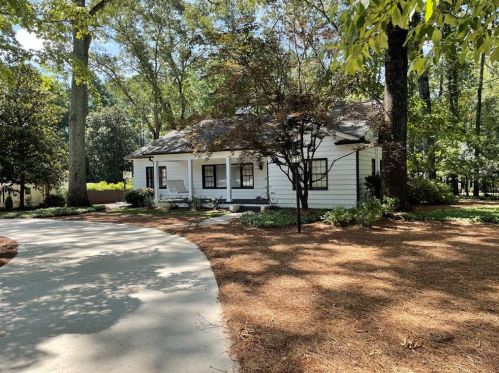 533 Faith St, Marietta, GA 30064-2143
