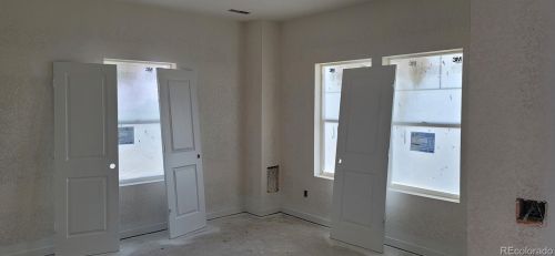 683 17th Pl, Denver, CO 80601-3311