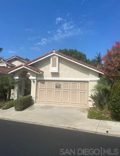 7194 Caminito Quintana, San Diego, CA 92122-4366