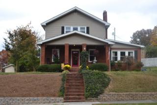 402 Daytona Pl, Elizabethton, TN 37643-3043