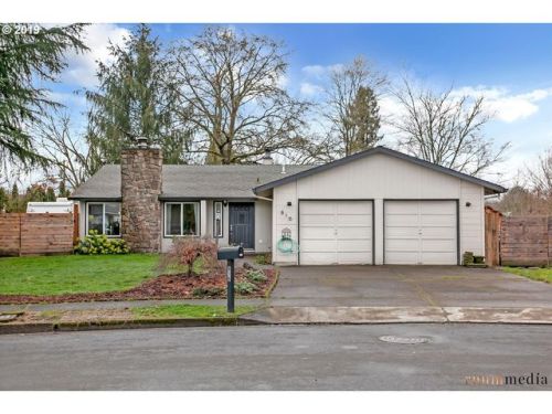 816 Hemlock Ln, Newberg, OR 97132-1121