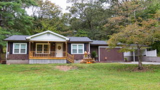 2315 2nd St, Dalton, GA 30721-8132