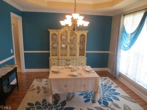 511 Eagle Springs Dr, Lithonia, GA 31028-8604