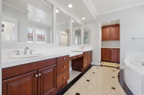 105 Bottlebrush, Irvine CA  92603-0688 exterior