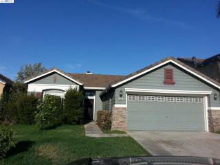 2056 London Ave, Manteca, CA 95336-7016