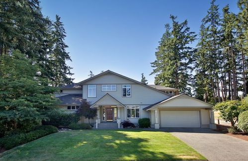 2350 Discovery Pl, Langley, WA 98260-8304