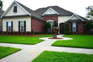 252 Riverwood Dr, Houma, LA 70360-7984