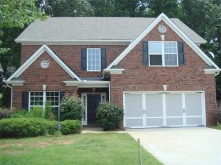 3939 Cliffglen Ct, Lilburn, GA 30047-8739