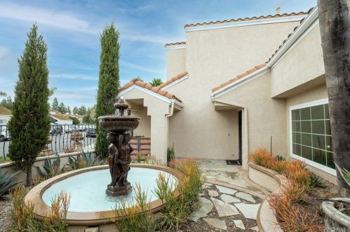 1 Salina, Irvine CA  92614-5388 exterior