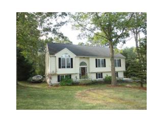 285 Hancock St, Tiverton, RI 02878-2356