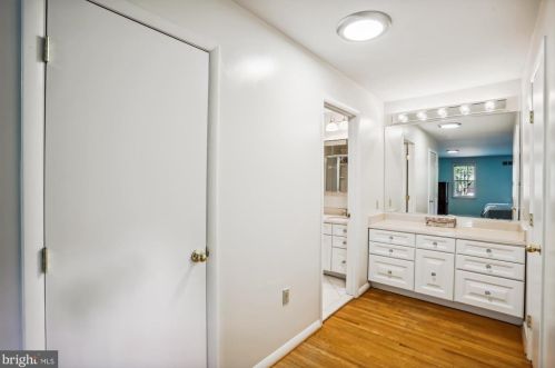 11924 Viewcrest Ter, Silver Spring MD 20902-1553 exterior