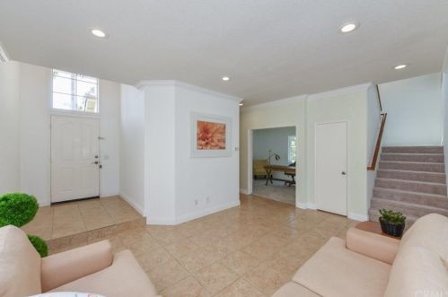 1 Allege Ct, El Toro, CA 92610-1922