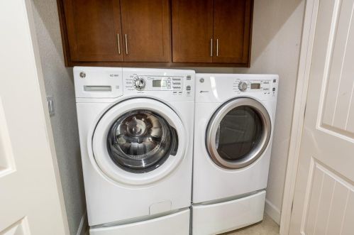 1775 Mccandless Dr, Milpitas CA 95035-8048 exterior