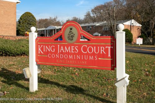 43 King James Ln, Atlantic Highlands, NJ 07716-2431