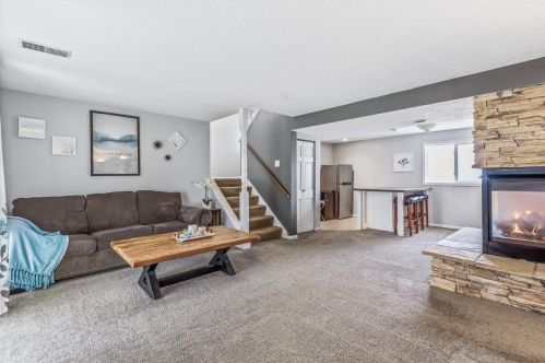 3940 Beryl Rd, Saint Paul MN  55122-1613 exterior