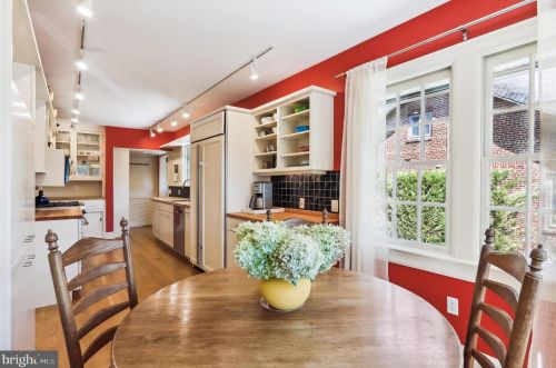 1310 Noyes Dr, Silver Spring MD 20910-2224 exterior