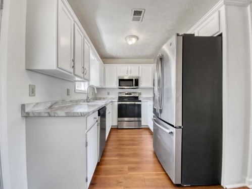 736 Morris Rd, Hiram, GA 30141-4039