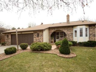 7125 River Shore Ln, Champlin, MN 55316-2134