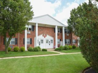 2151 Lincoln Hwy, Levittown PA  19056-1228 exterior