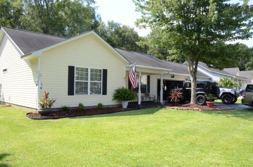 211 Elon Dr, Ladson, SC 29456-6201