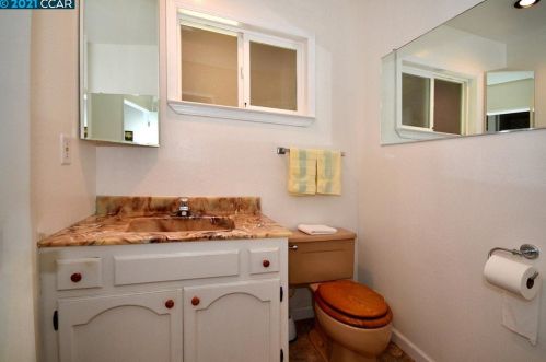 757 Slater Ave, Concord CA  94523-2576 exterior